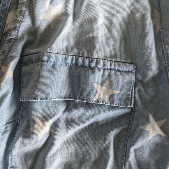 🔥 New York and Company Sleeveless Top - Picture 3 of 5